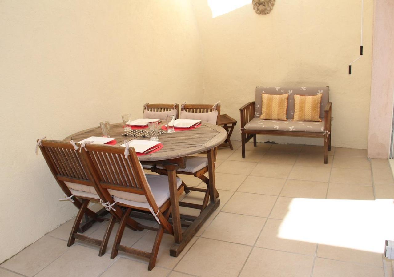 Agreable Maison De Ville Eyragues Dış mekan fotoğraf